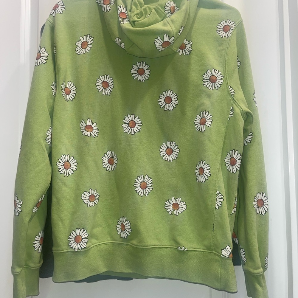 Nike Sportswear French Terry Floral Daisy Essentials Hoodie - Picture 2 of 3